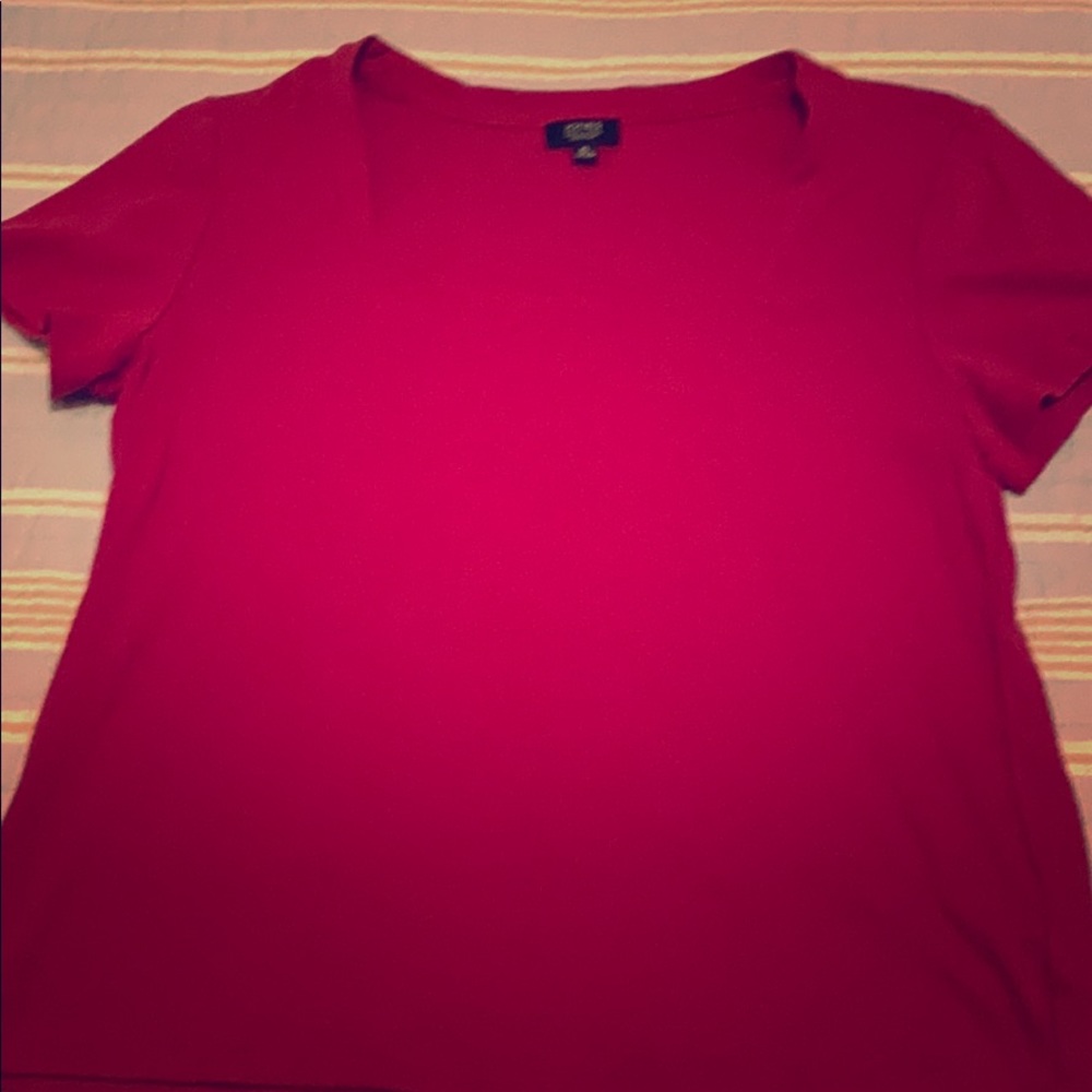 Jones New York cotton top maroon colored
